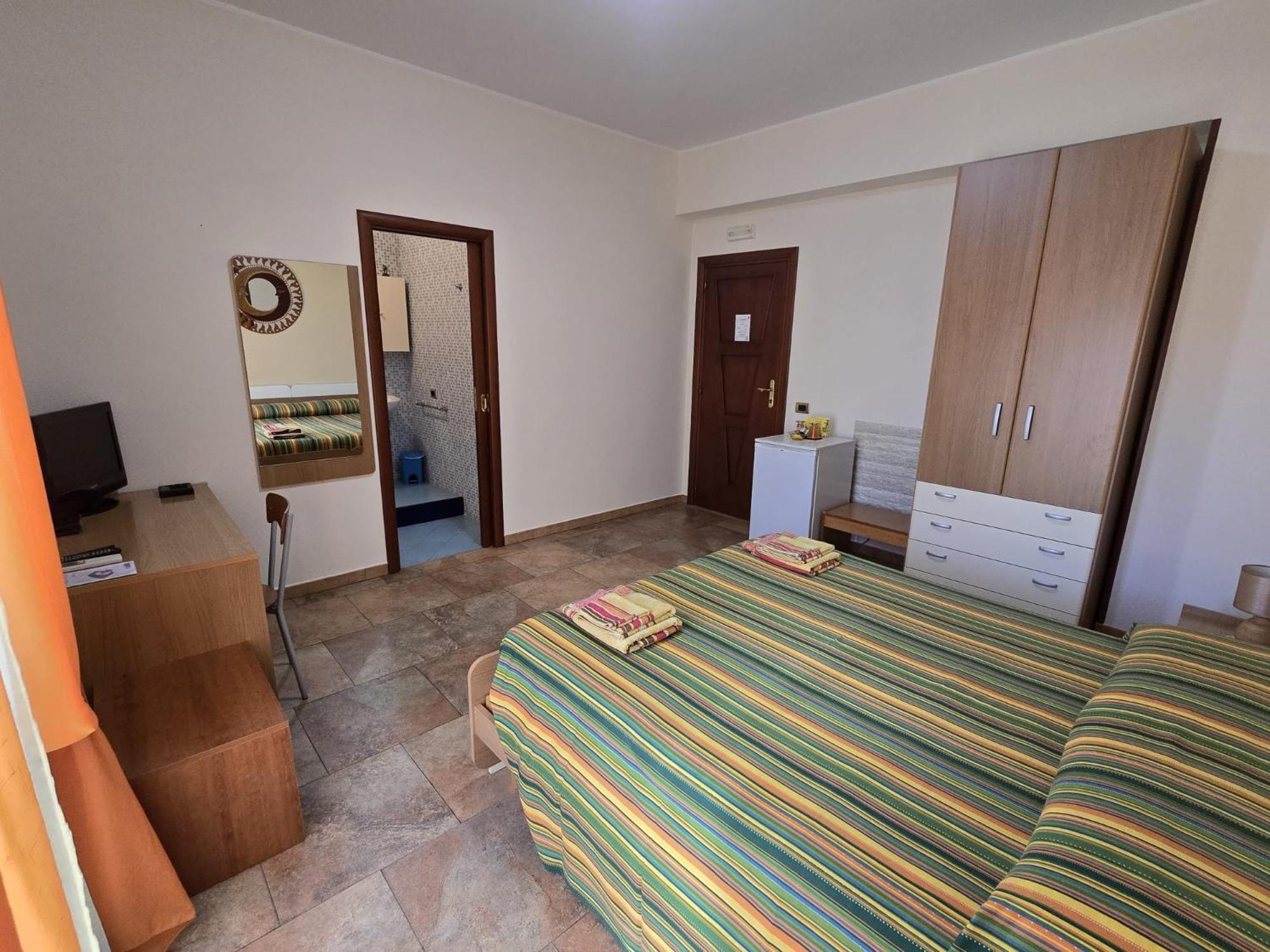 Cuscino & Cappuccino Bed & Breakfast Reggio di Calabria Bagian luar foto